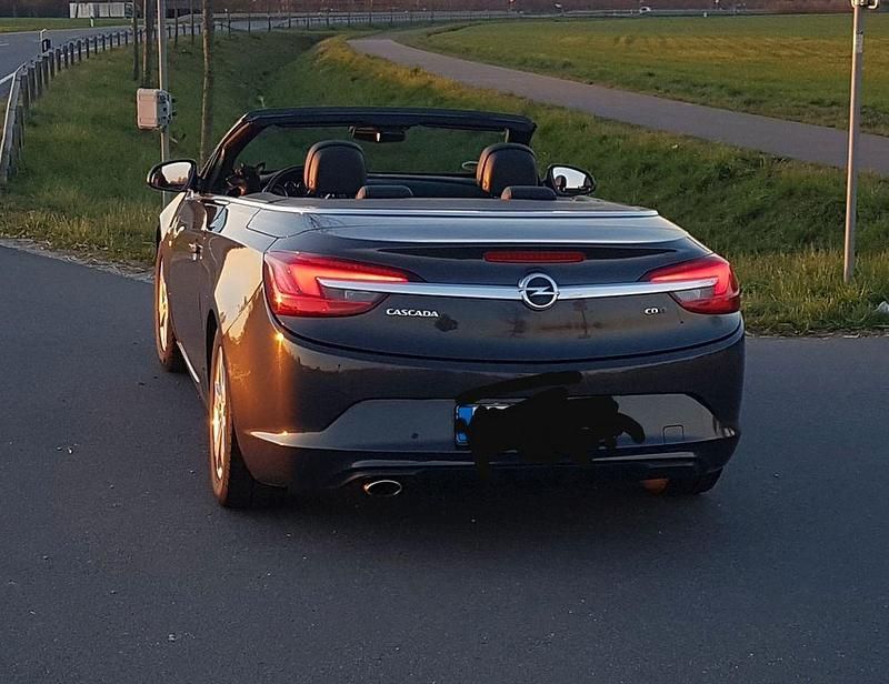 Gebraucht Opel Cascada 165 PS (121 kW) 2013 Grau Cabrio