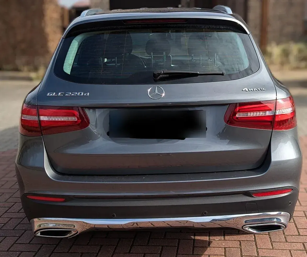 Gebraucht Mercedes GLC220 170 PS (125 kW) 2018 Grau SUV
