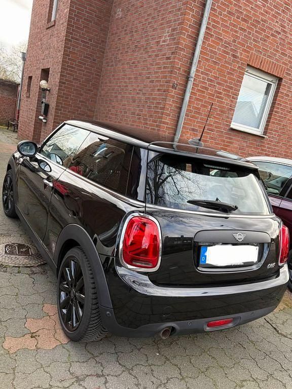 Gebraucht Mini ONE 102 PS (75 kW) 2018 Schwarz Kleinwagen