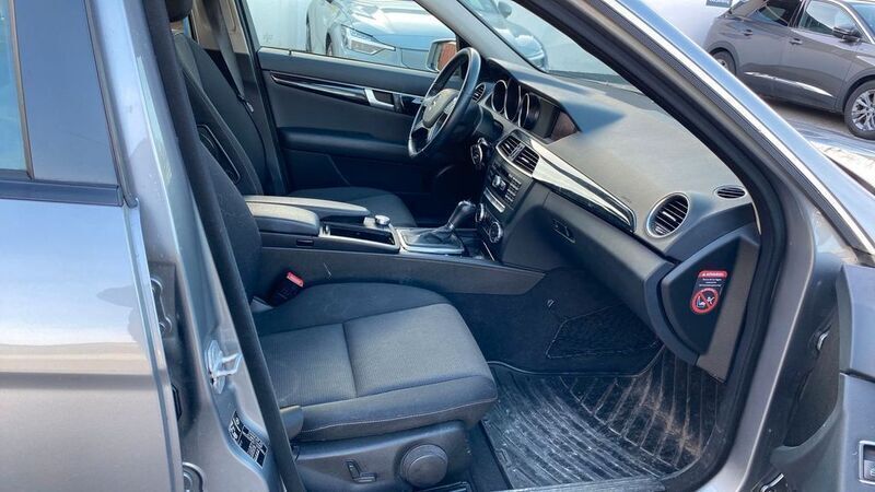 Gebraucht Mercedes C200 136 PS (100 kW) 2014 Silber Limousine