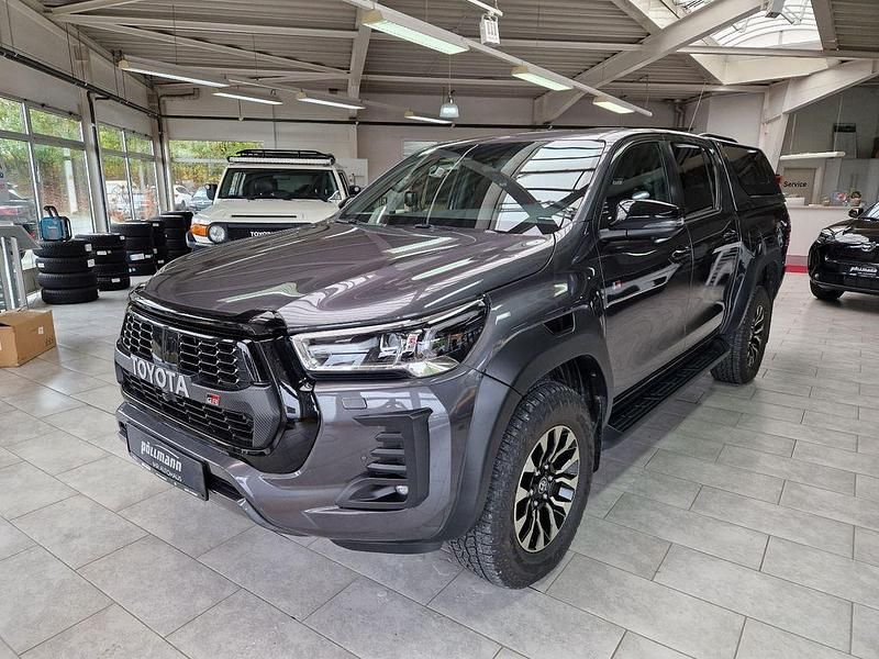 Grau Gebraucht 2023 Toyota HiLux Sport Abholung | 57.590 € (Etwas zu teuer) - Bild 1/4