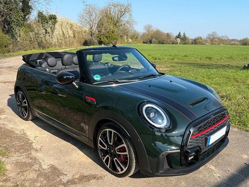 Gebraucht Mini John Cooper Works 231 PS (169 kW) 2023 Grün Kleinwagen