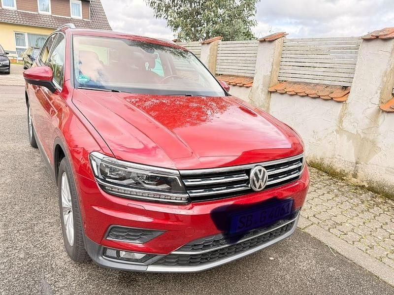 Gebraucht VW Tiguan 190 PS (139 kW) 2019 Rot SUV