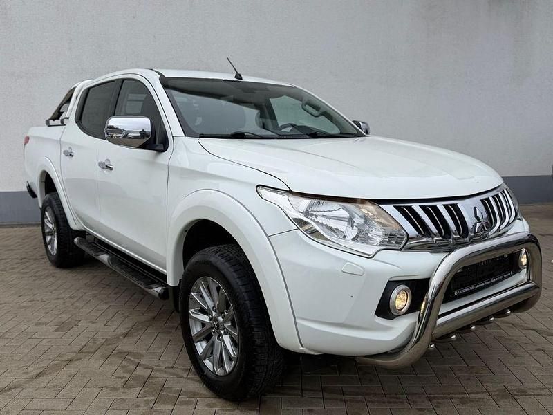 Gebraucht Mitsubishi L200 Plus 181 PS (133 kW) 2015 Weiß Pickup