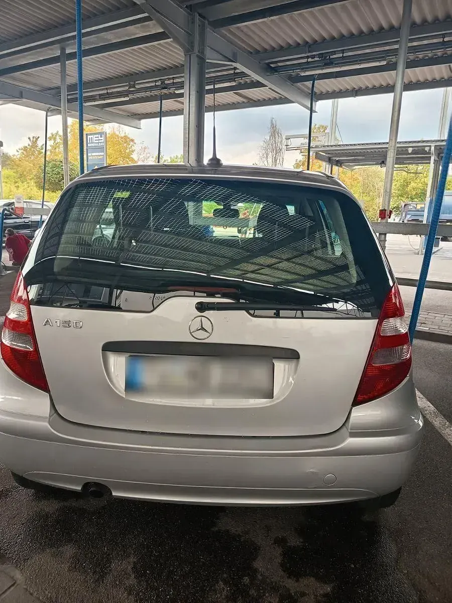 Gebraucht Mercedes A150 Elegance 95 PS (69 kW) 2007 Silber Van / Kleinbus