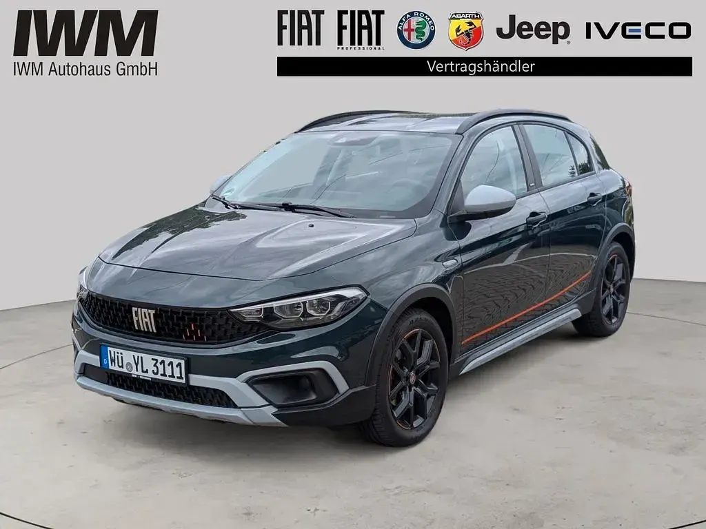 Gebraucht Fiat Tipo Garmin 131 PS (96 kW) 2024 Grün Limousine