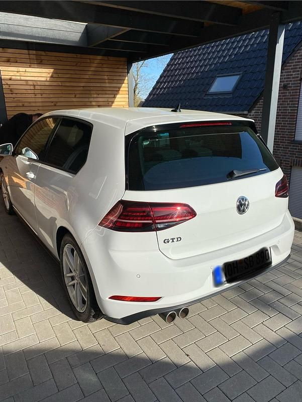Gebraucht VW Golf GTD 184 PS (135 kW) 2018 Weiß Coupé