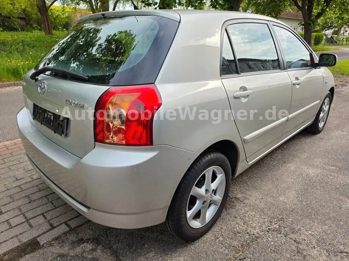 Gebraucht Toyota Corolla Sol 110 PS (80 kW) 2007 Silber Kleinwagen