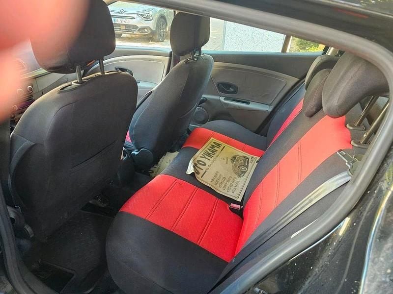 Gebraucht Renault Mégane 110 PS (80 kW) 2011 Schwarz Limousine