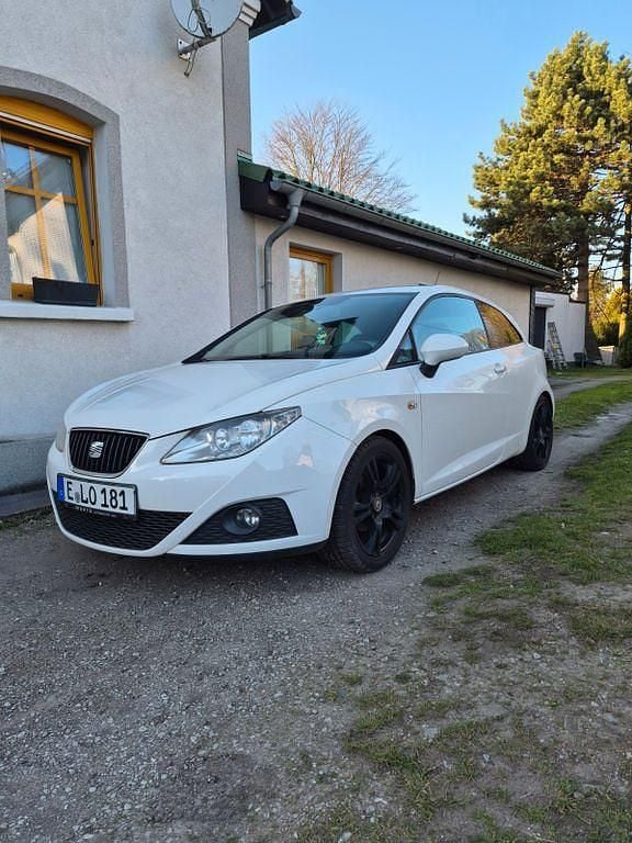 Gebraucht Seat Ibiza SC Style 86 PS (63 kW) 2009 Weiß Kleinwagen