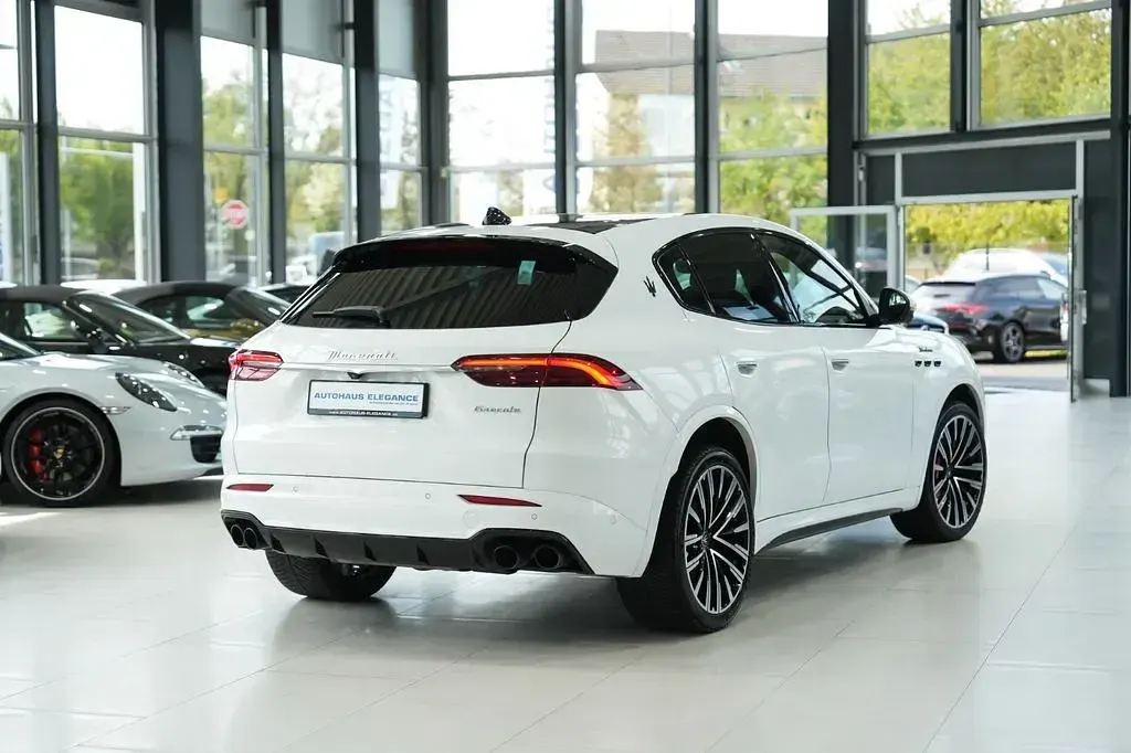 Gebraucht Maserati Grecale 330 PS (242 kW) 2023 Weiß SUV