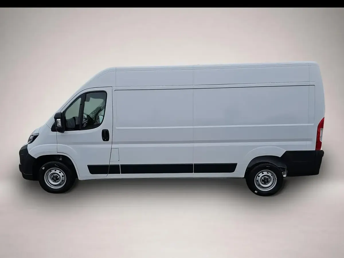 Neu Opel Movano 140 PS (102 kW) 2026 Manufacturer Van