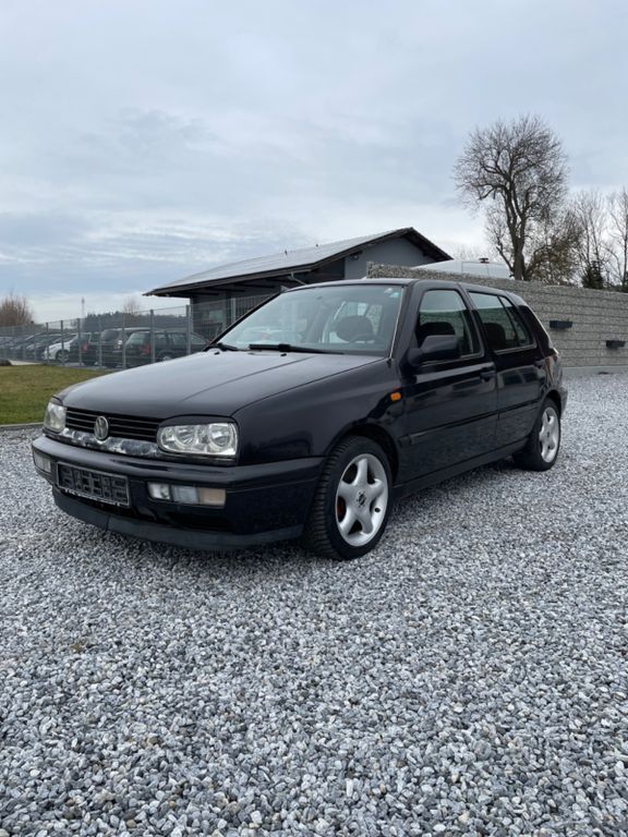 Gebraucht VW Golf III 90 PS (66 kW) 1996 Schwarz Limousine