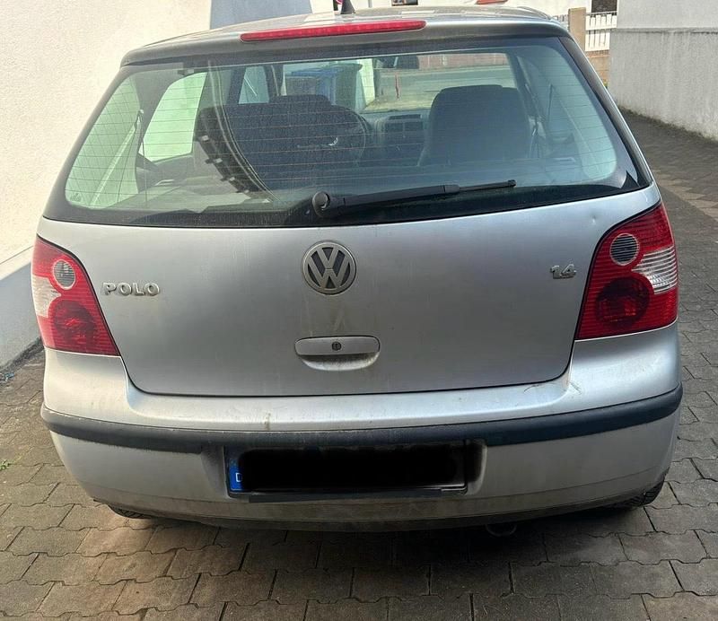 Gebraucht VW Polo 75 PS (55 kW) 2002 Silber Kleinwagen