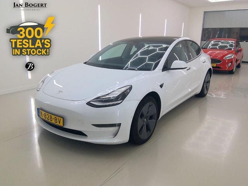 Weiß Gebraucht 2020 Tesla Model 3 Long Range AWD Limousine | 25.900 € (Fairer Preis) - Bild 1/4