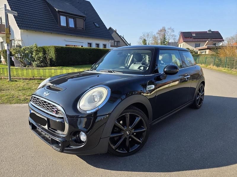 Gebraucht Mini Cooper S 192 PS (141 kW) 2014 Schwarz Kleinwagen