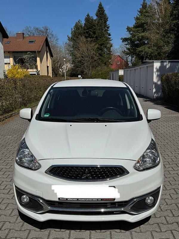 Weiß Gebraucht 2015 Mitsubishi Space Star Classic Collection Kleinwagen | 5.300 € (Guter Preis) - Bild 1/4