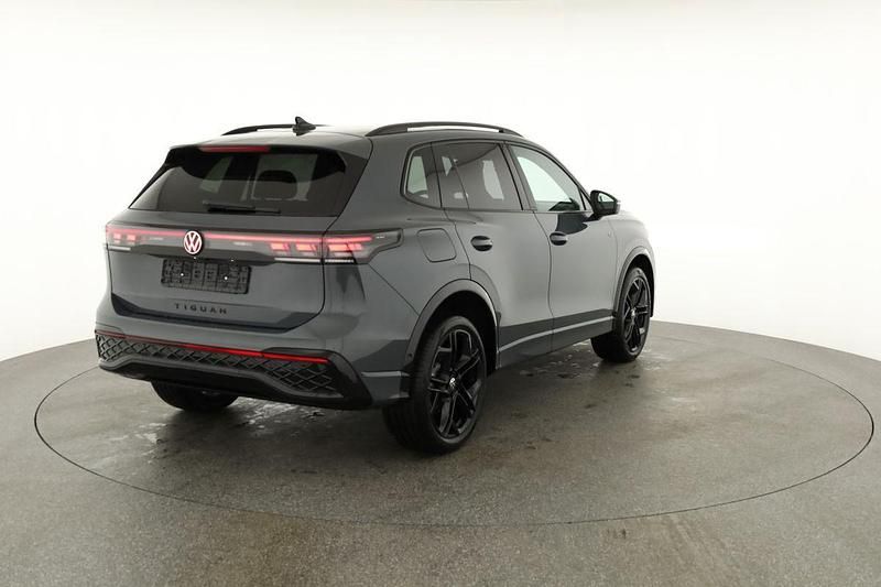 Neu VW Tiguan R-line 272 PS (200 kW) 2026 Delfin grau metallic SUV