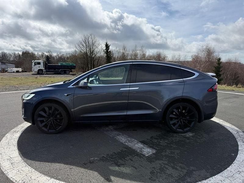 Gebraucht Tesla Model X 344 kW (469 PS) 2018 Grau SUV