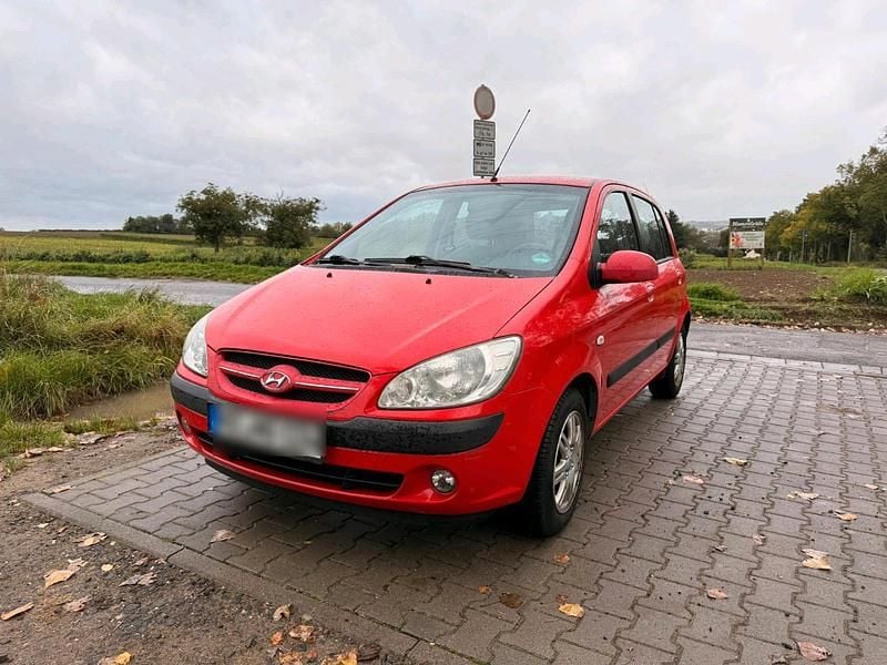 Rot Gebraucht 2006 Hyundai Getz Kleinwagen | 700 € (Guter Preis) - Bild 1/4