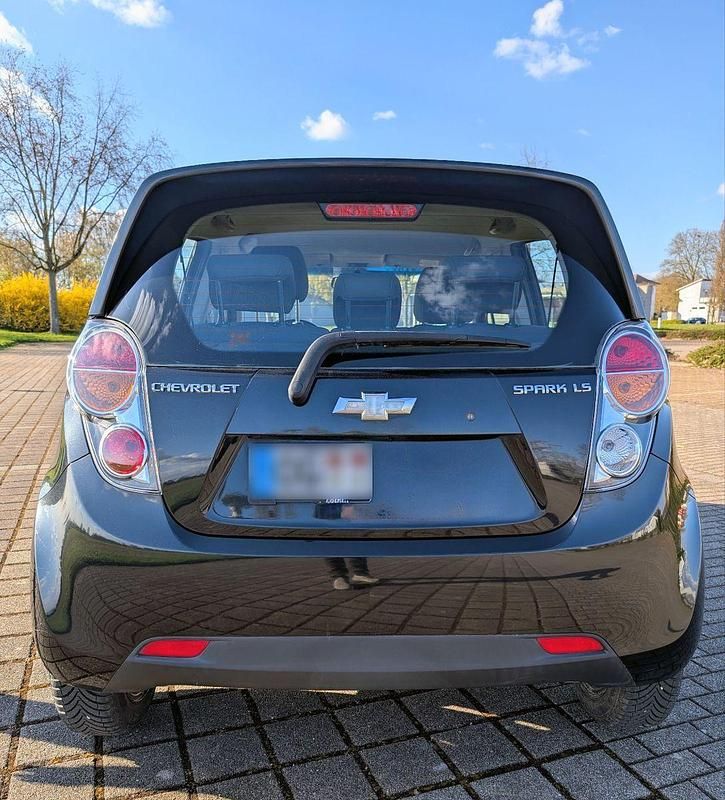 Gebraucht Chevrolet Spark LS 68 PS (50 kW) 2010 Schwarz Kleinwagen