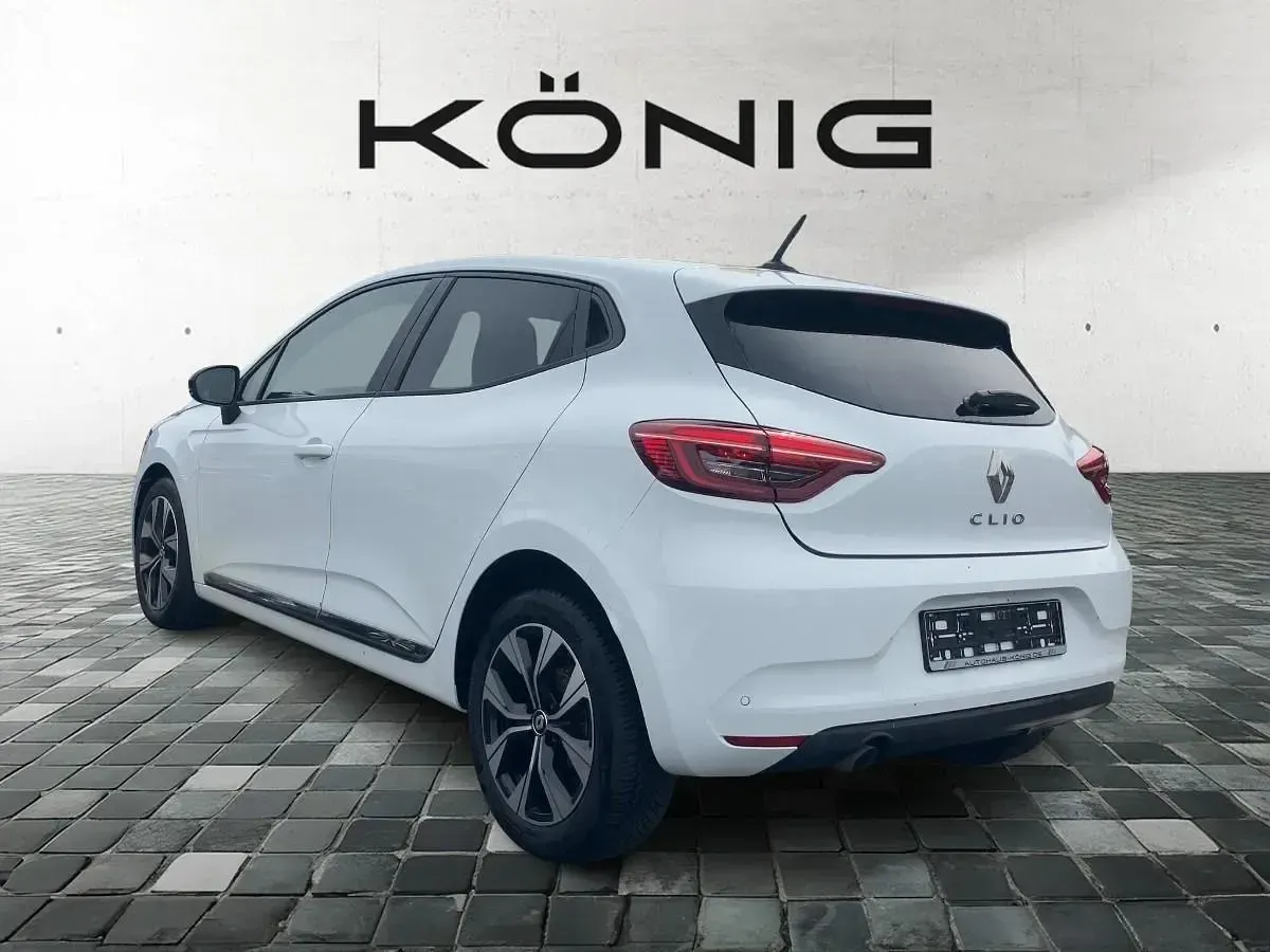 Gebraucht Renault Clio V Evolution 67 PS (49 kW) 2023 Weiß Limousine