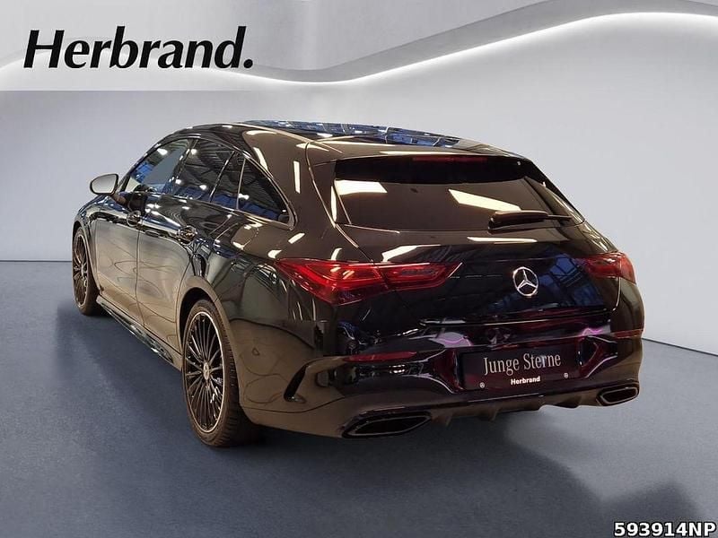 Gebraucht Mercedes CLA200 Shooting Brake AMG 150 PS (110 kW) 2025 Schwarz Kombi