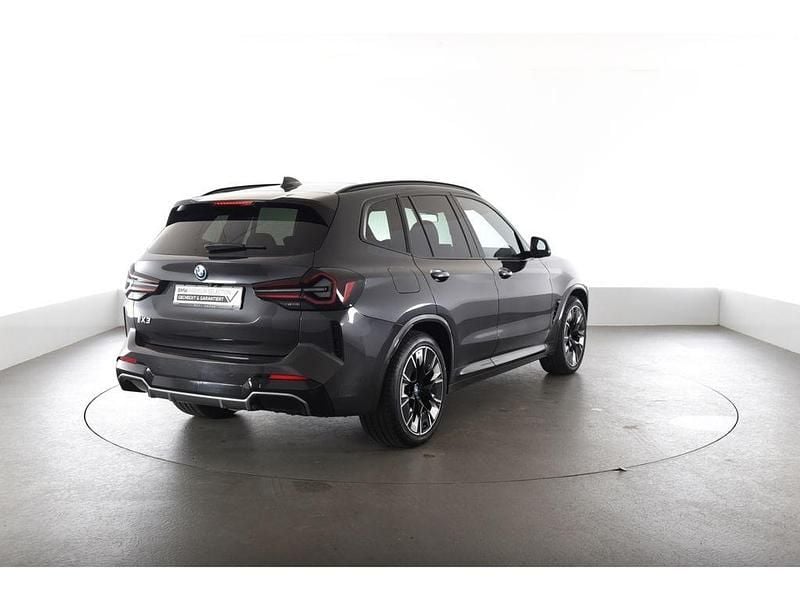 Gebraucht BMW iX3 Impressive 210 kW (286 PS) 2022 Grau SUV