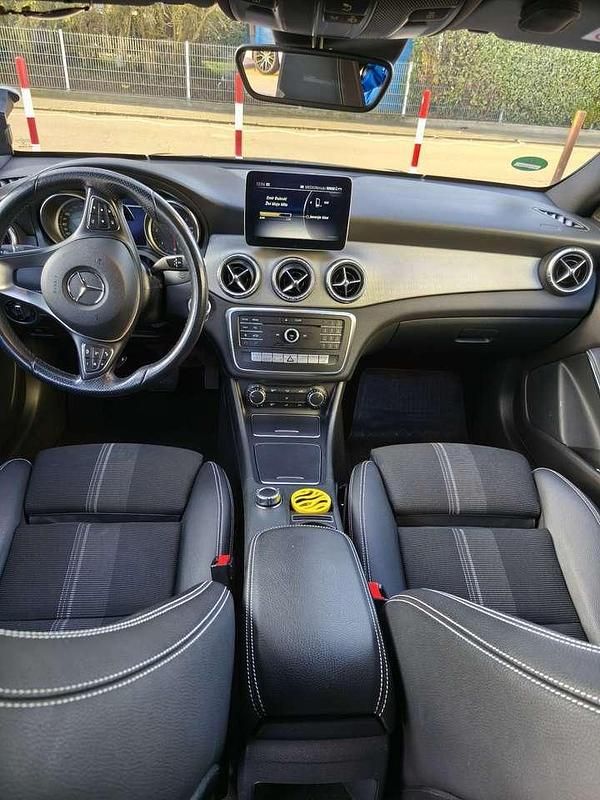 Gebraucht Mercedes CLA200 Edition 136 PS (100 kW) 2019 Coupé