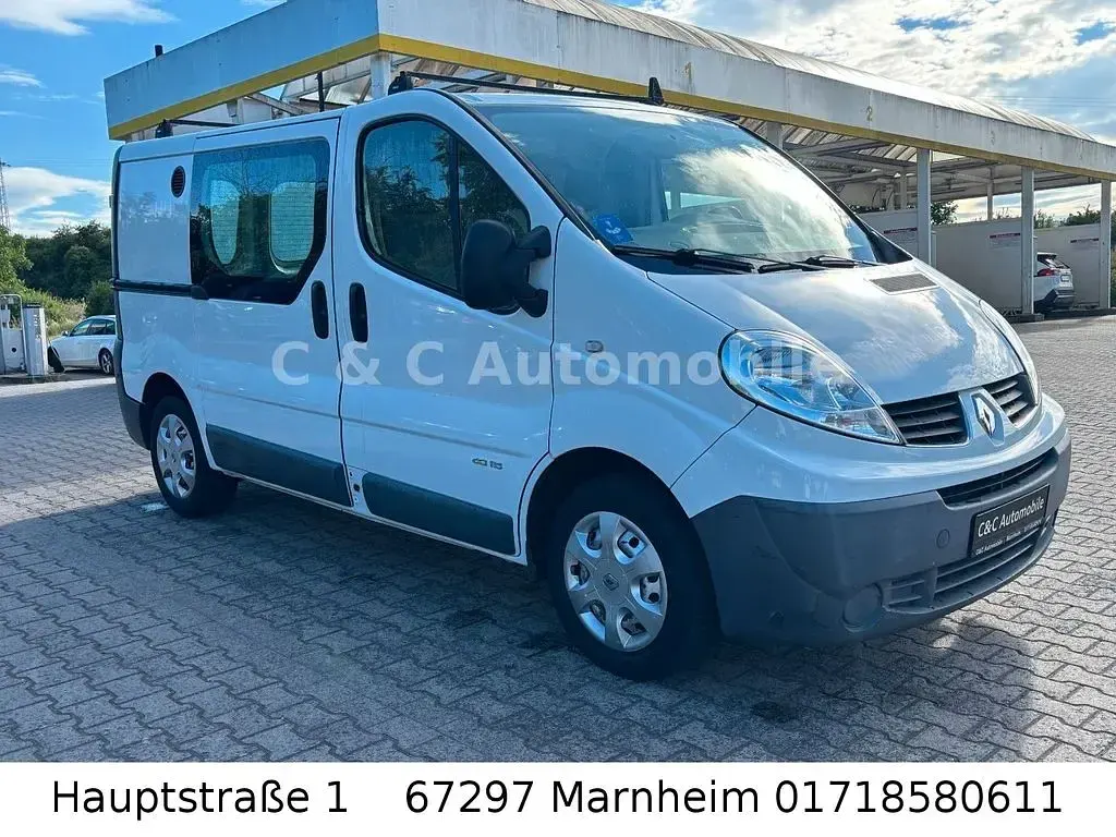 Gebraucht Renault Trafic 114 PS (83 kW) 2014 Other Van / Kleinbus