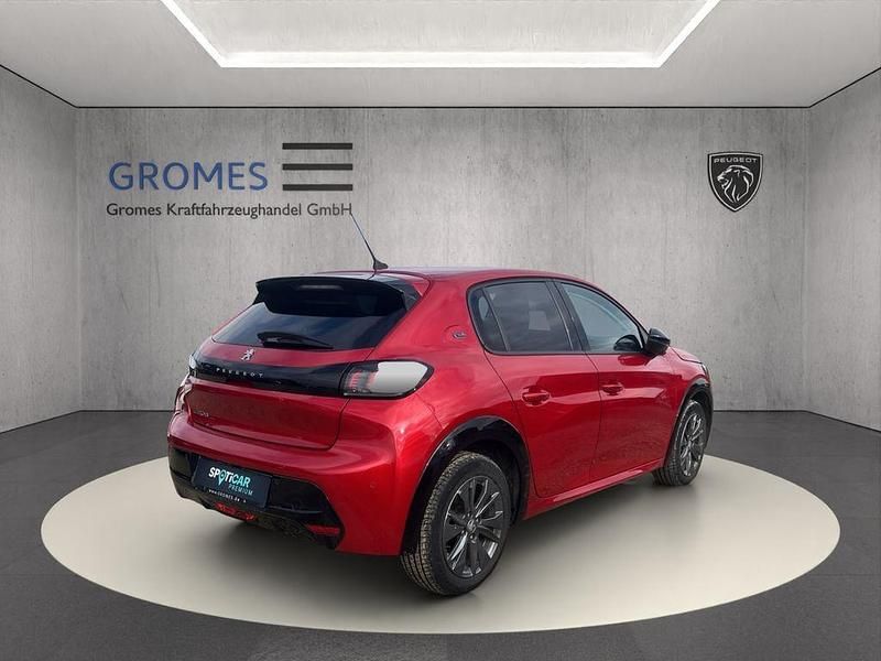 Gebraucht Peugeot e-208 Allure 100 kW (136 PS) 2023 Rot Kleinwagen