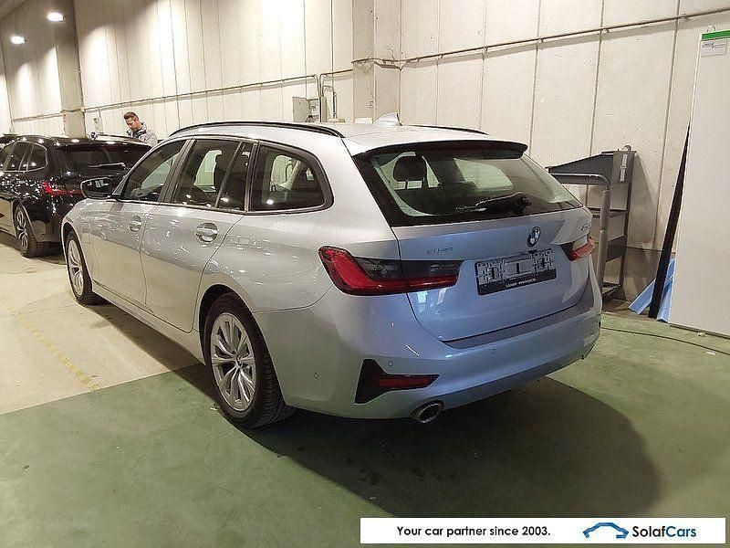 Gebraucht BMW 330e 184 PS (135 kW) 2020 Silber Limousine