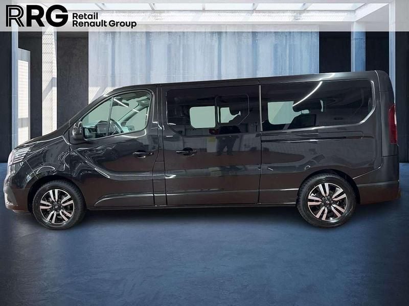 Gebraucht Renault Trafic 170 PS (125 kW) 2024 Tenebro schwarz Van / Kleinbus