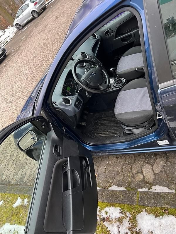 Gebraucht Ford Fiesta 75 PS (55 kW) 2006 Blau Kleinwagen