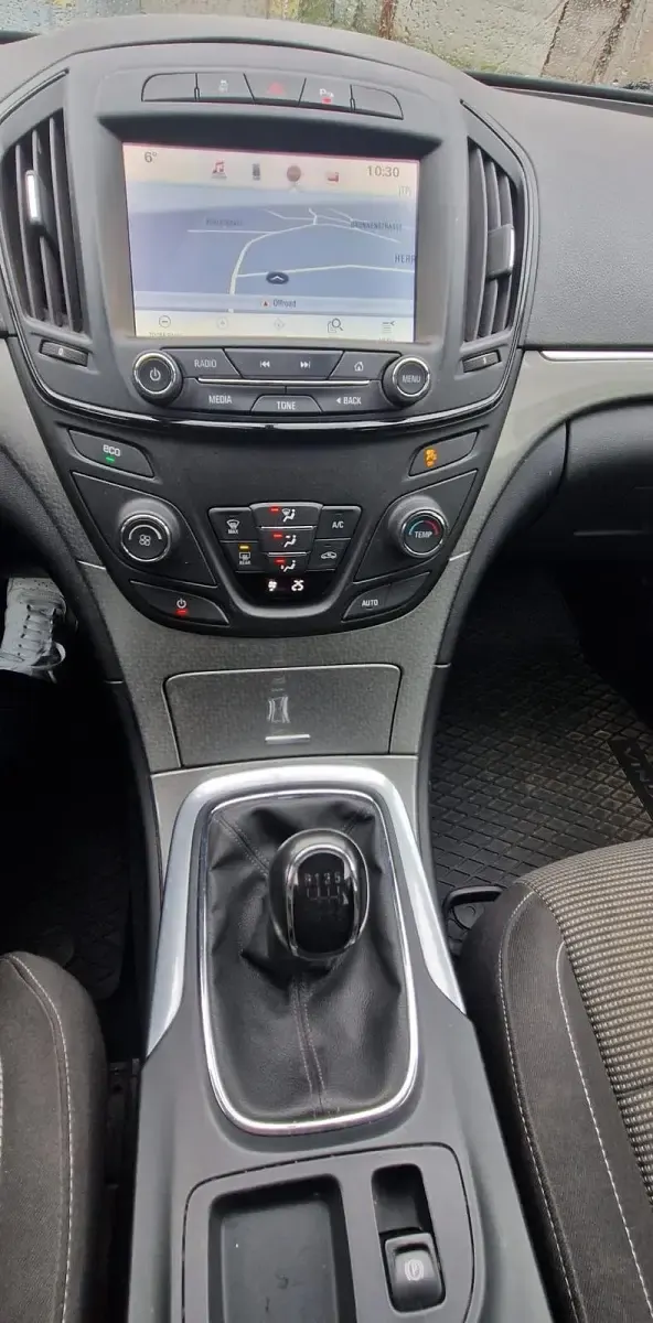 Gebraucht Opel Insignia 136 PS (100 kW) 2016 Grau Kombi