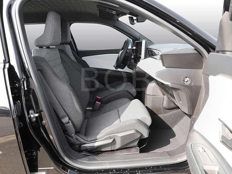 Second-hand Renault 5 E-Tech Evolution 89 kW (122 CP) 2025 Negru Berlinǎ