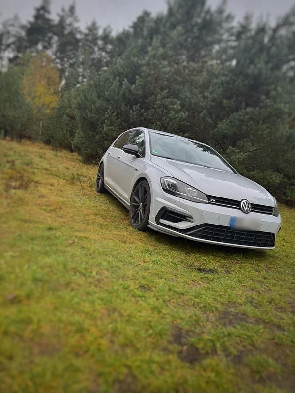 Gebraucht VW Golf VII R 310 PS (228 kW) 2018 Weiß Kleinwagen