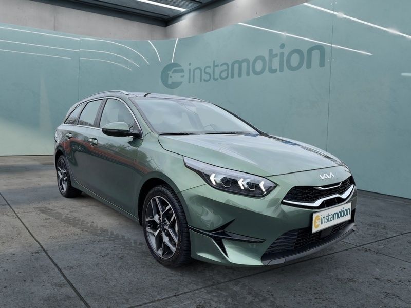 Grün Gebraucht 2023 Kia Ceed Sportswagon Spirit Kombi | 28.389 € (Fairer Preis) - Bild 1/3