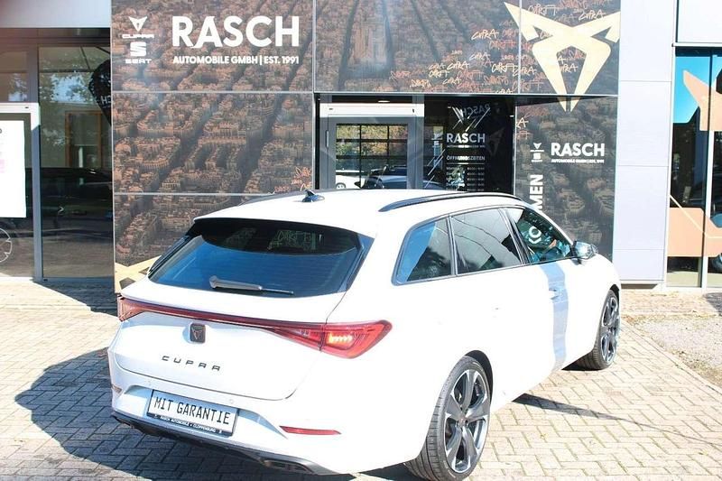 Gebraucht Cupra Leon VZ 245 PS (180 kW) 2022 White (metallic) Kombi