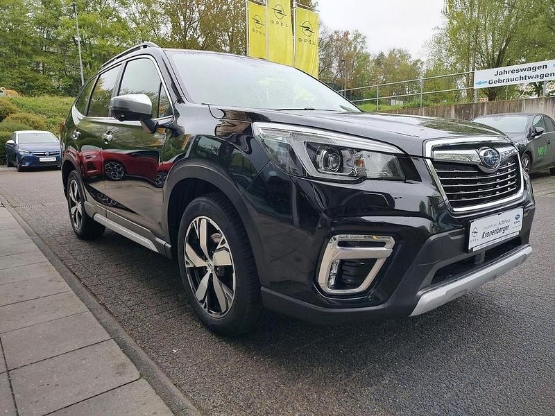 Gebraucht Subaru Forester Platinum 150 PS (110 kW) 2020 Crystal black silica SUV