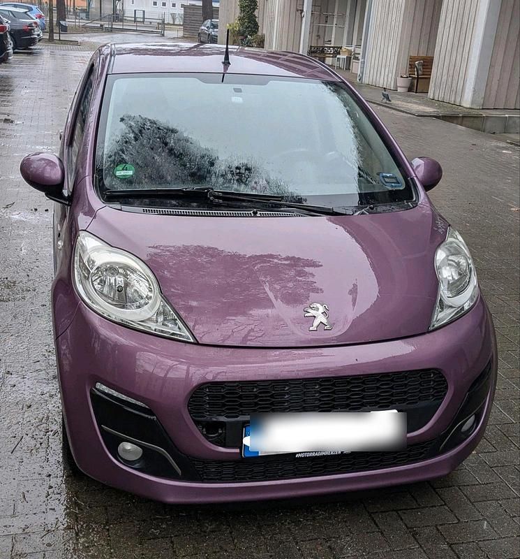 Gebraucht Peugeot 107 68 PS (50 kW) 2013 Violet Kleinwagen