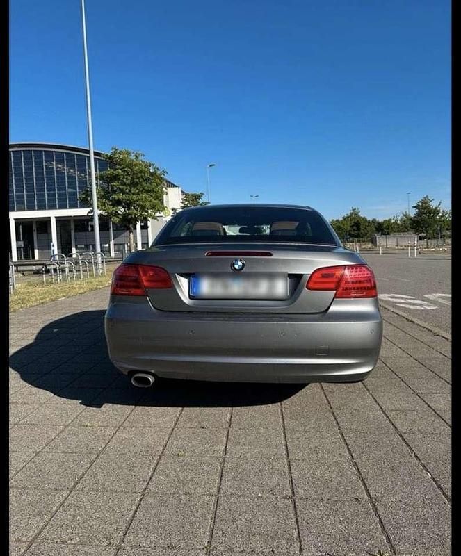 Gebraucht BMW 318 Cabriolet 143 PS (105 kW) 2011 Cabrio