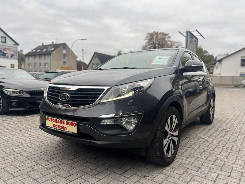 Grau Gebraucht 2011 Kia Sportage Spirit SUV | 6.999 € (Fairer Preis) - Bild 1/4