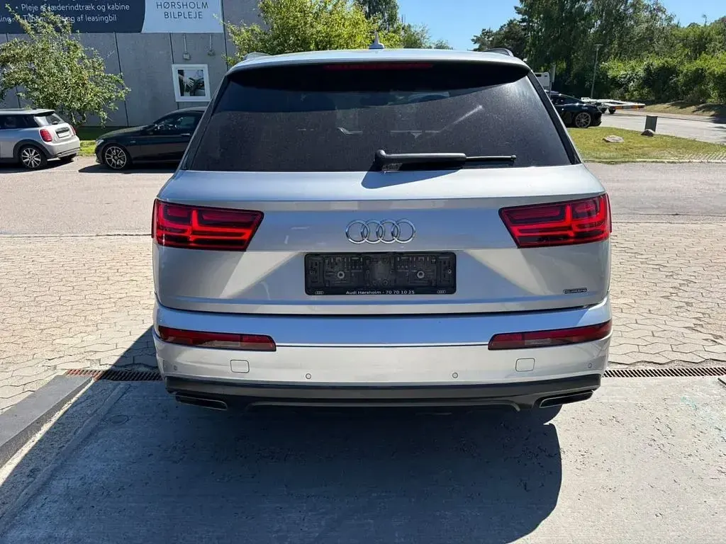 Gebraucht Audi Q7 S-Line 272 PS (200 kW) 2017 Silber SUV