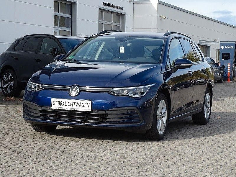 Blau Gebraucht 2022 VW Golf VIII Life Kombi | 20.690 € (Fairer Preis) - Bild 1/4
