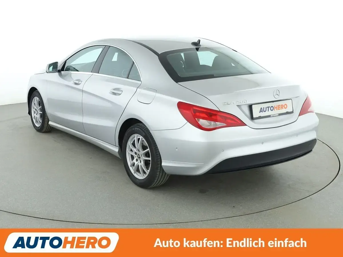 Gebraucht Mercedes CLA200 156 PS (114 kW) 2018 Silber Limousine