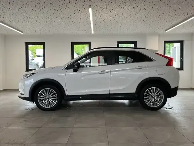 Used Mitsubishi Eclipse Cross Active 148 HP (108 kW) 2020 White SUV