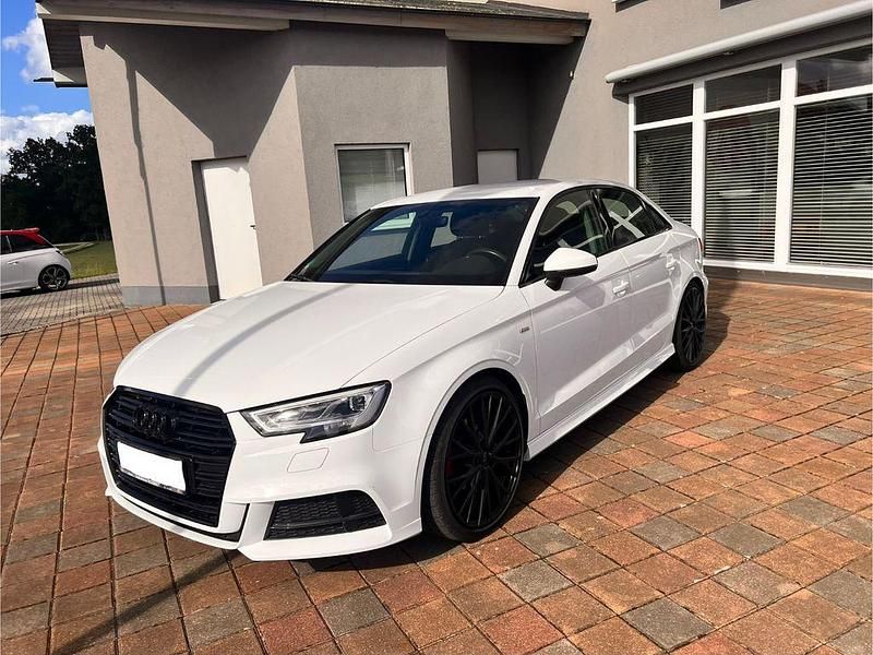 Gebraucht Audi A3 Design 150 PS (110 kW) 2018 Weiß Limousine