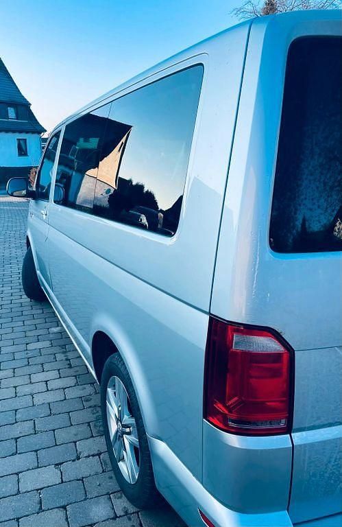 Gebraucht VW Multivan 150 PS (110 kW) 2016 Silber Van