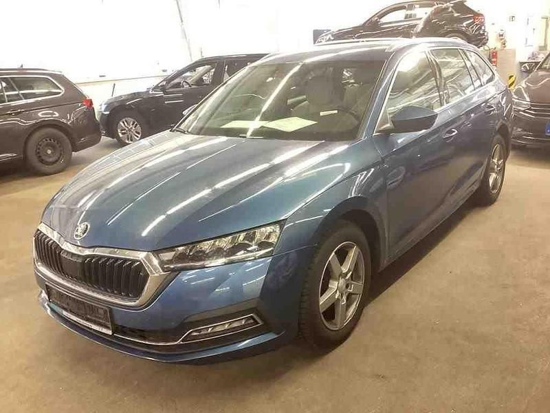 Blau Gebraucht 2020 Skoda Octavia Kombi | 20.250 € (Guter Preis) - Bild 1/4